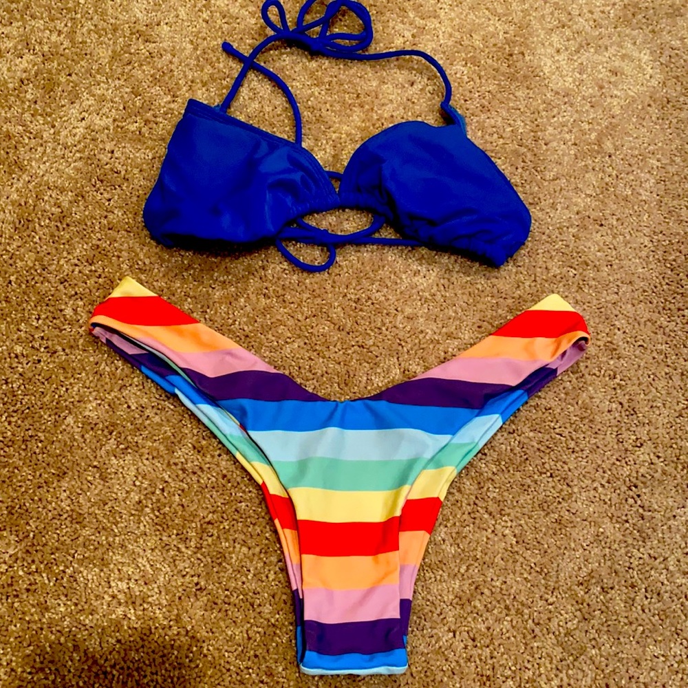 SHEIN women's bikini bottoms and blue OP top